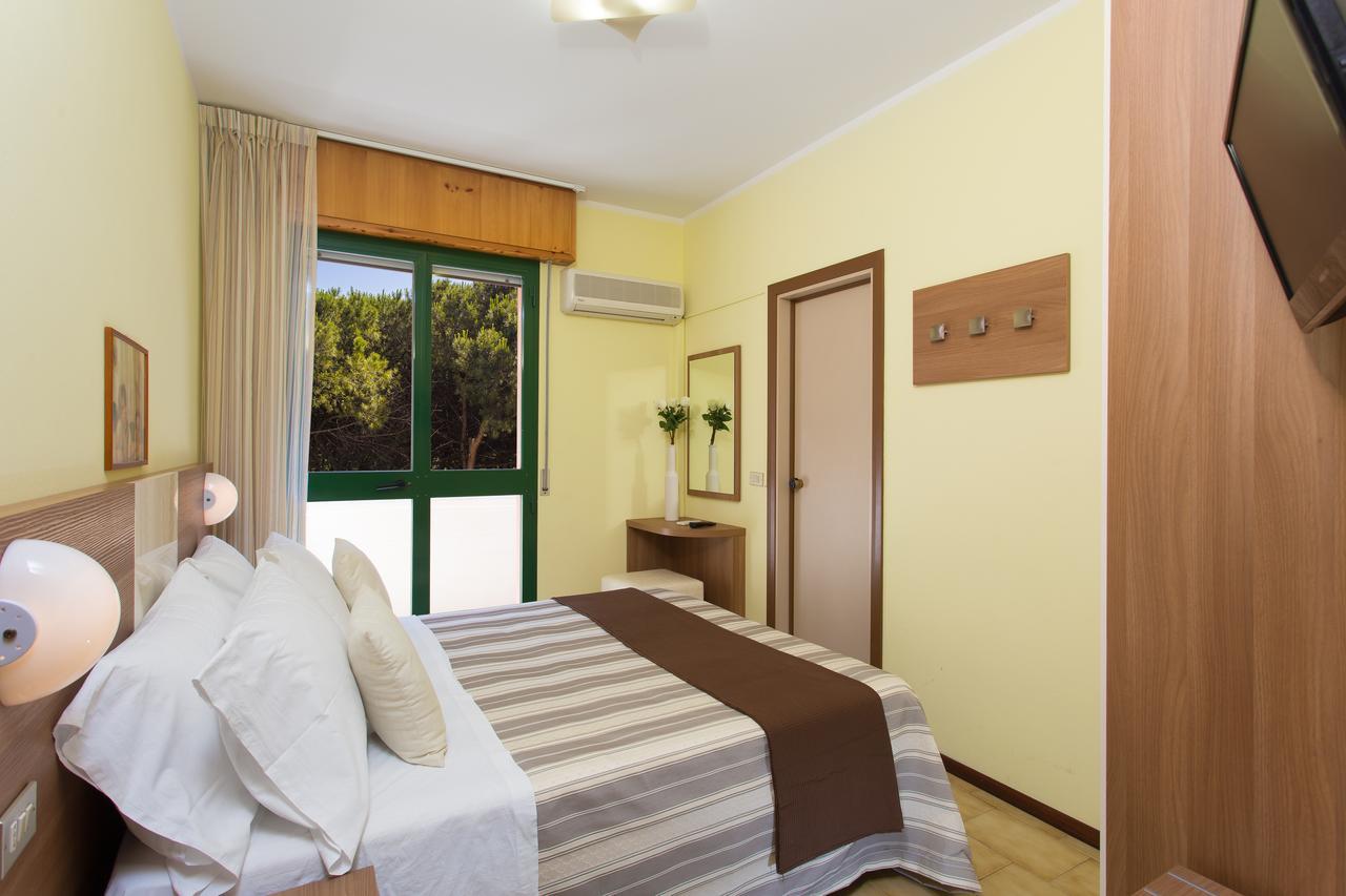 Hotel Valentino Pinarella Pokoj fotografie